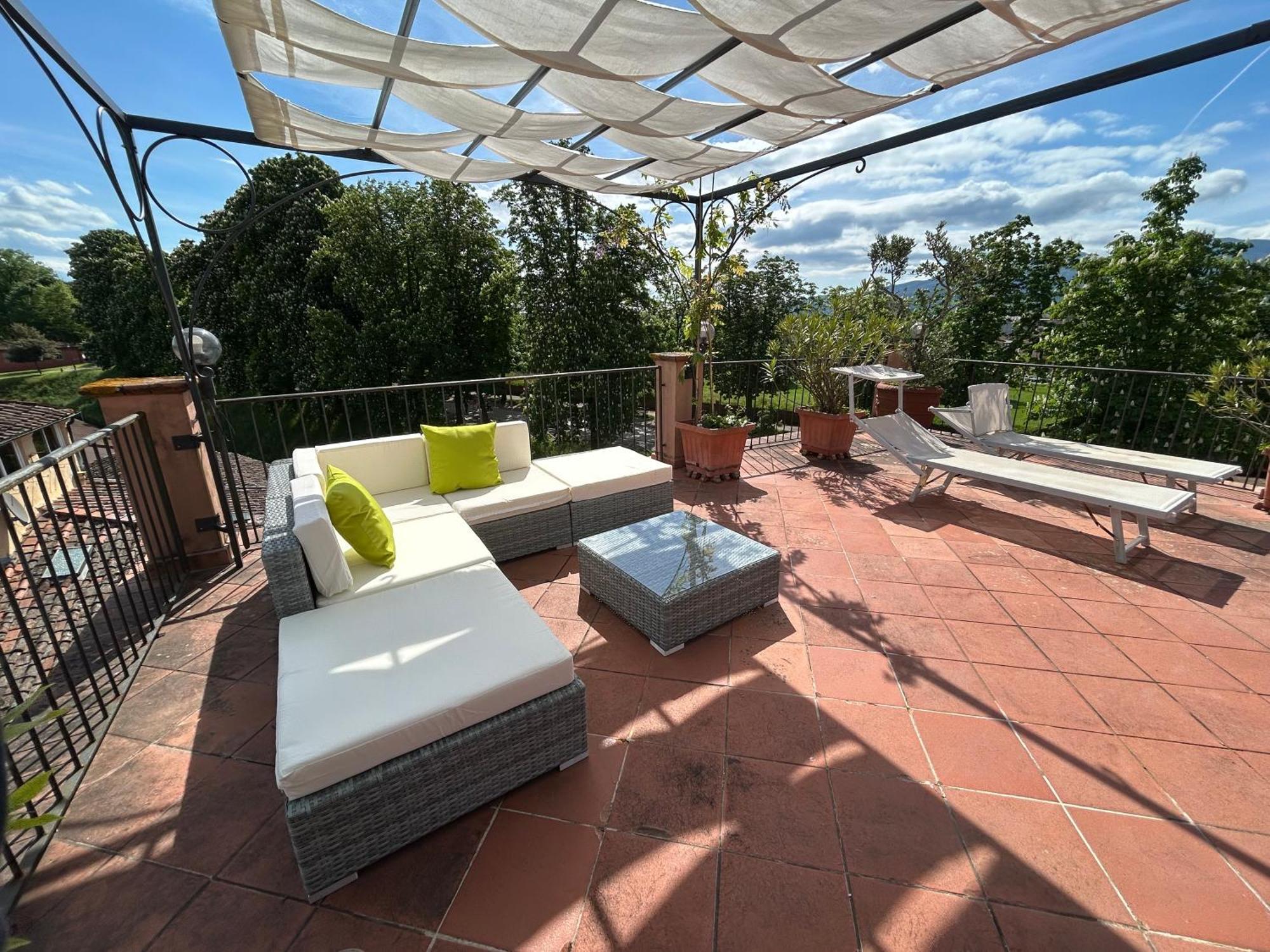 La Terrazza Fra Le Torri Apartment Lucca Exterior foto