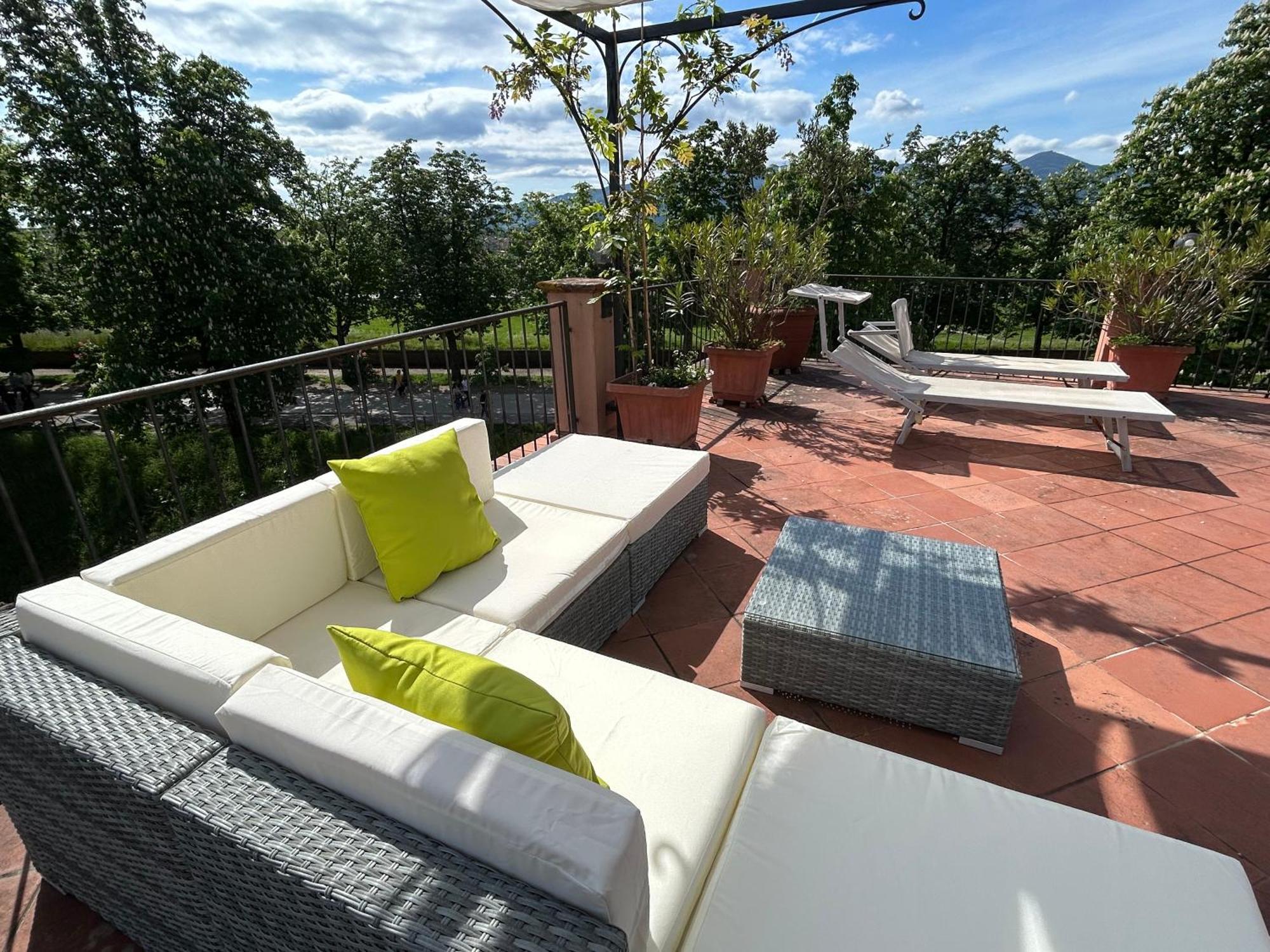 La Terrazza Fra Le Torri Apartment Lucca Exterior foto
