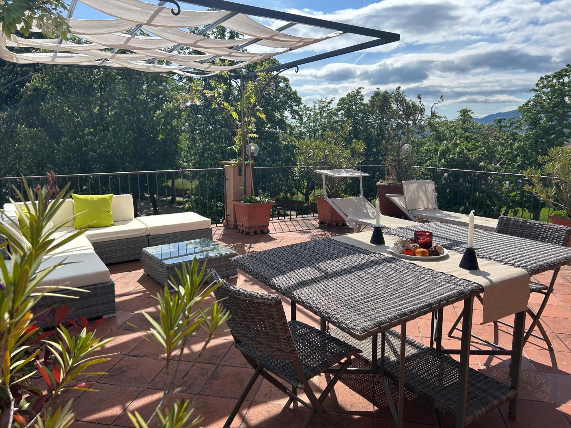 La Terrazza Fra Le Torri Apartment Lucca Exterior foto