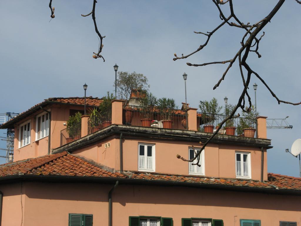 La Terrazza Fra Le Torri Apartment Lucca Exterior foto